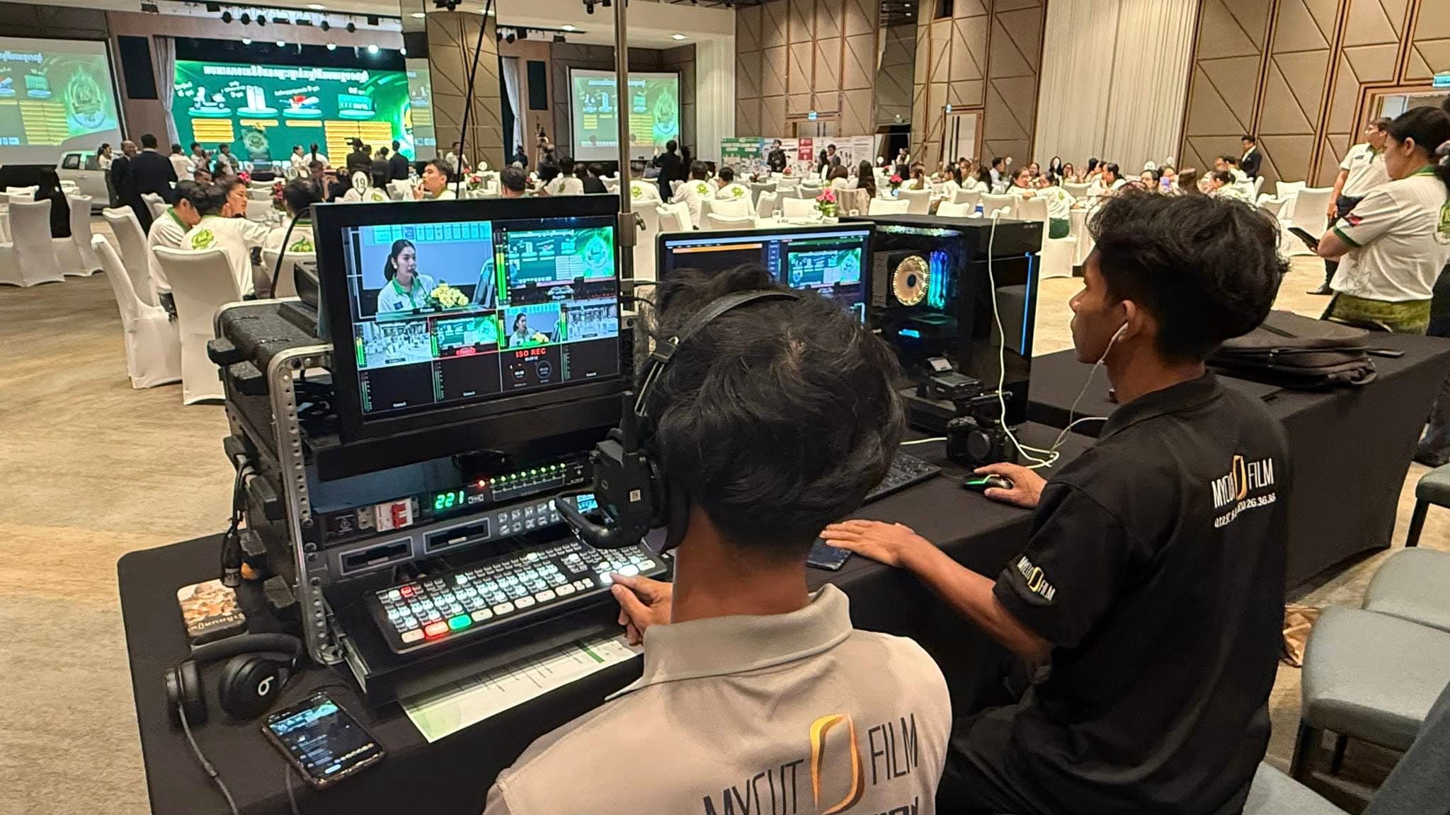 Live Stream
